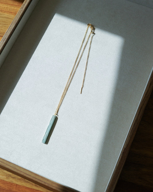 Fio Porcelana Azul Longo