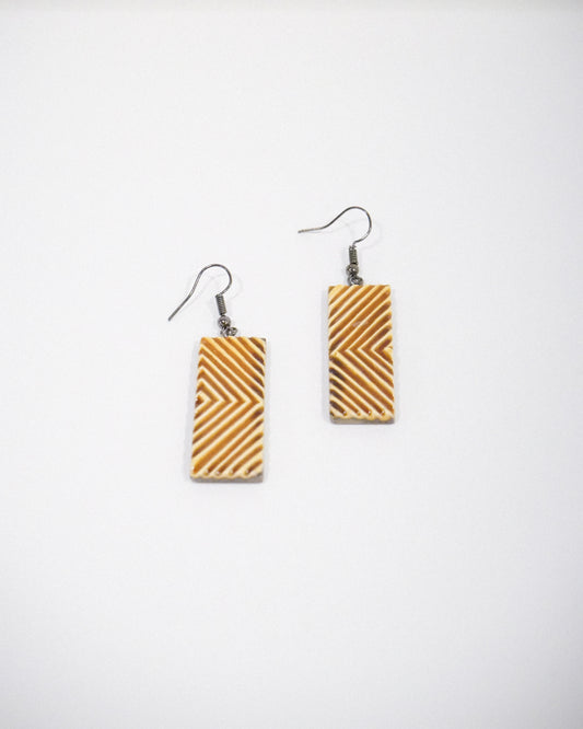 Brinco Retângulo Detalhado