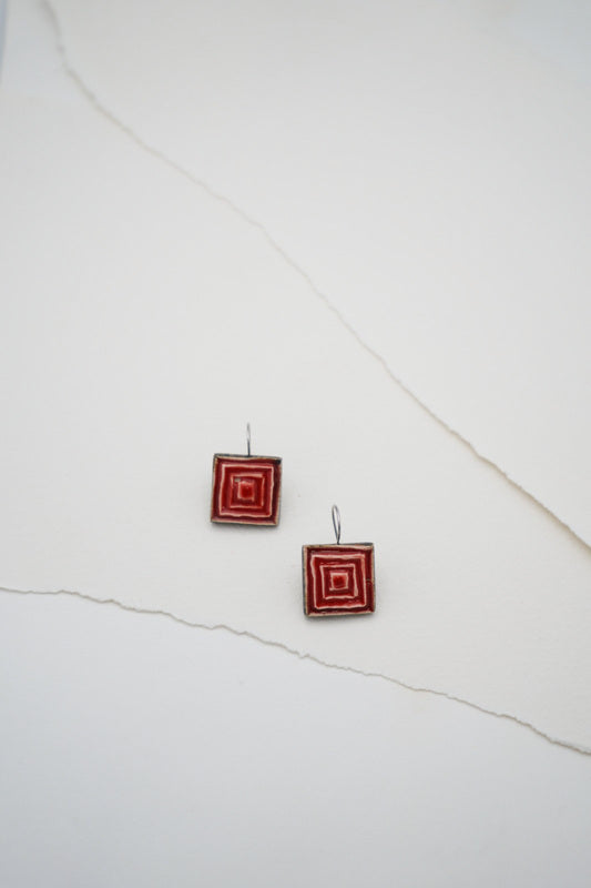 Boucle d'oreille à carreaux carrés